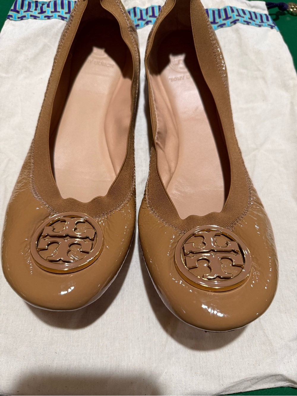 Tory Burch Tan Patent Leather Logo Ballet Flats size 10.5